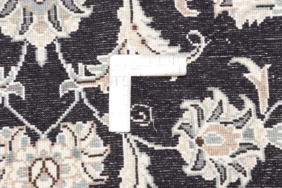 Tappeto Nain 207 X 195 Cm