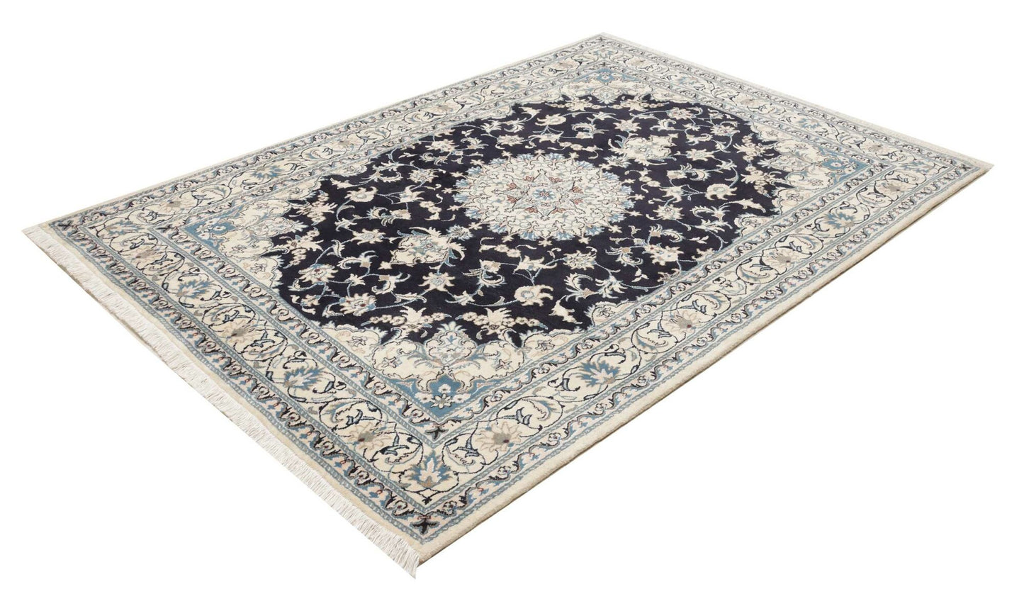 Tappeto Nain 225 X 166 cm